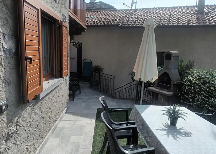 Maison De Denise Semesterbostad Lezzeno